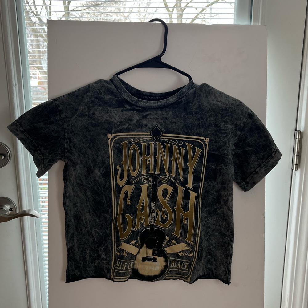 Women’s xs johnny cash cropped tee